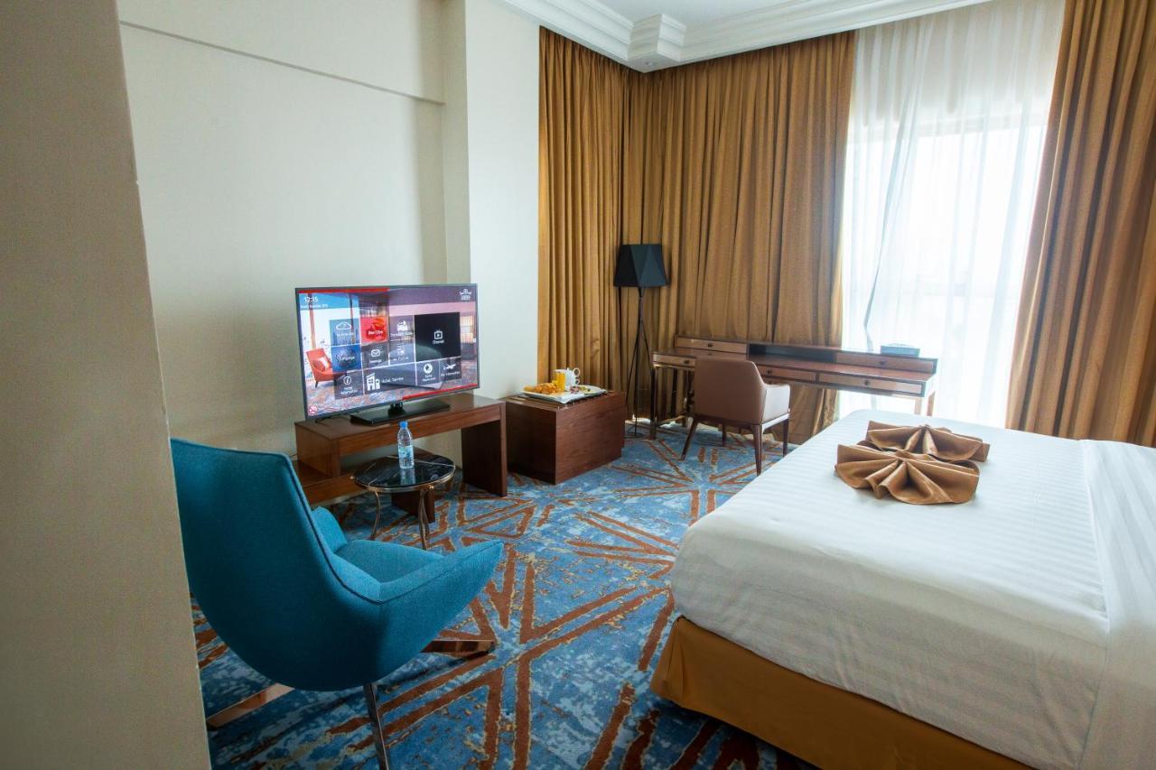 Hotel Fleur De Lys Point E ダカール エクステリア 写真
