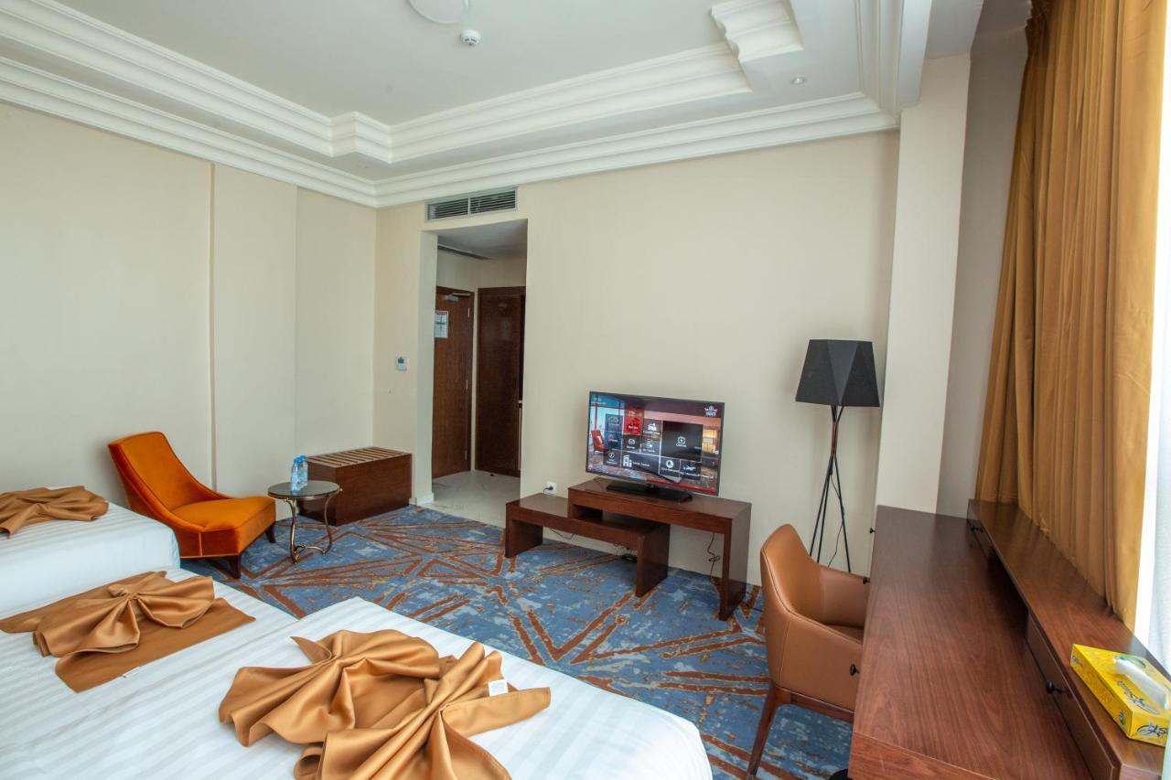 Hotel Fleur De Lys Point E ダカール エクステリア 写真