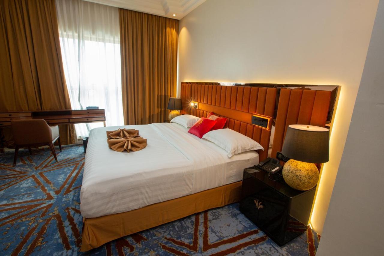 Hotel Fleur De Lys Point E ダカール エクステリア 写真